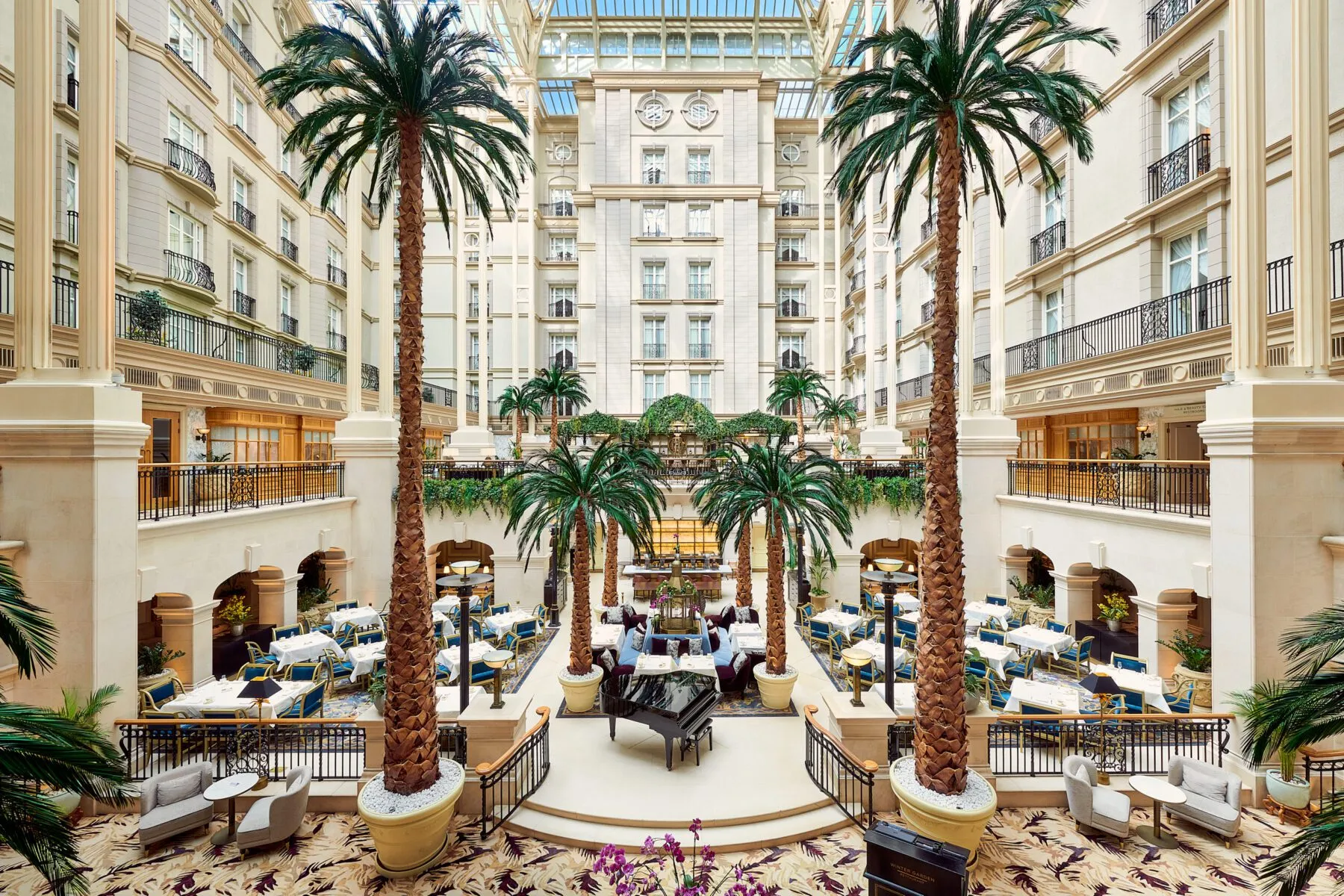 Enjoy seasonal cuisine in a luxury oasis