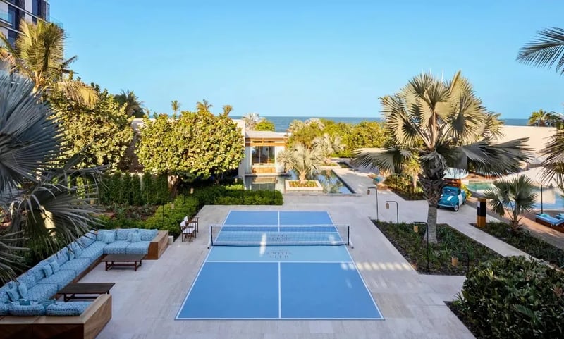 Chic dishes and sporty activities