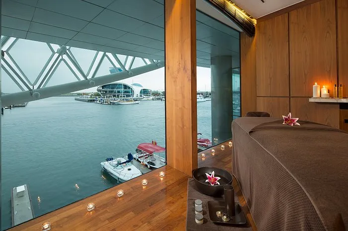 Enjoy treatments overlooking the sea