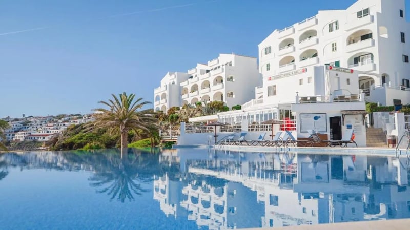 White Sands Beach Club, Menorca