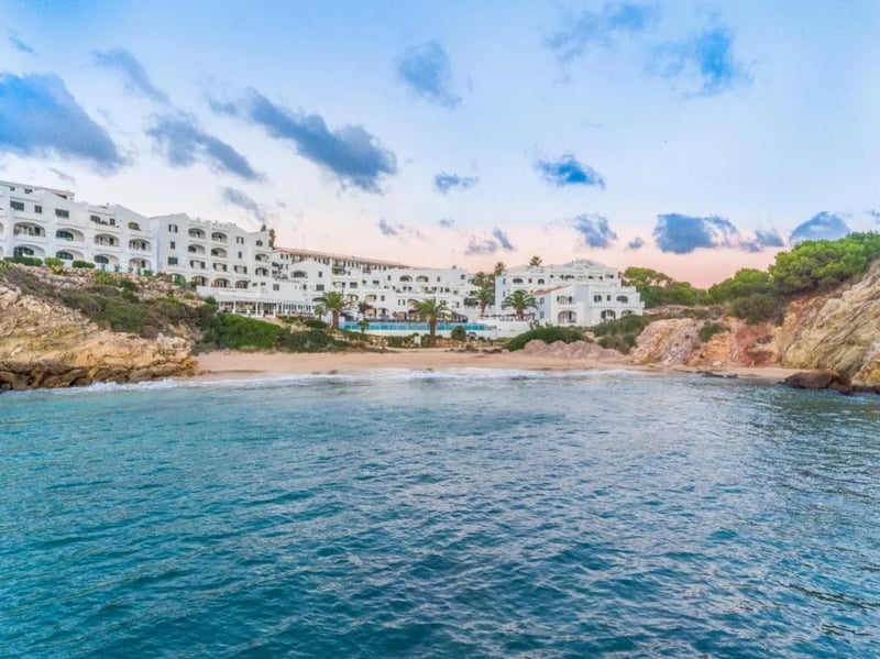 White Sands Beach Club, Menorca