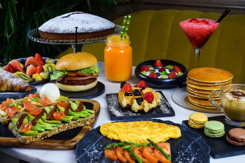 On site gastro bar serves ranging meals