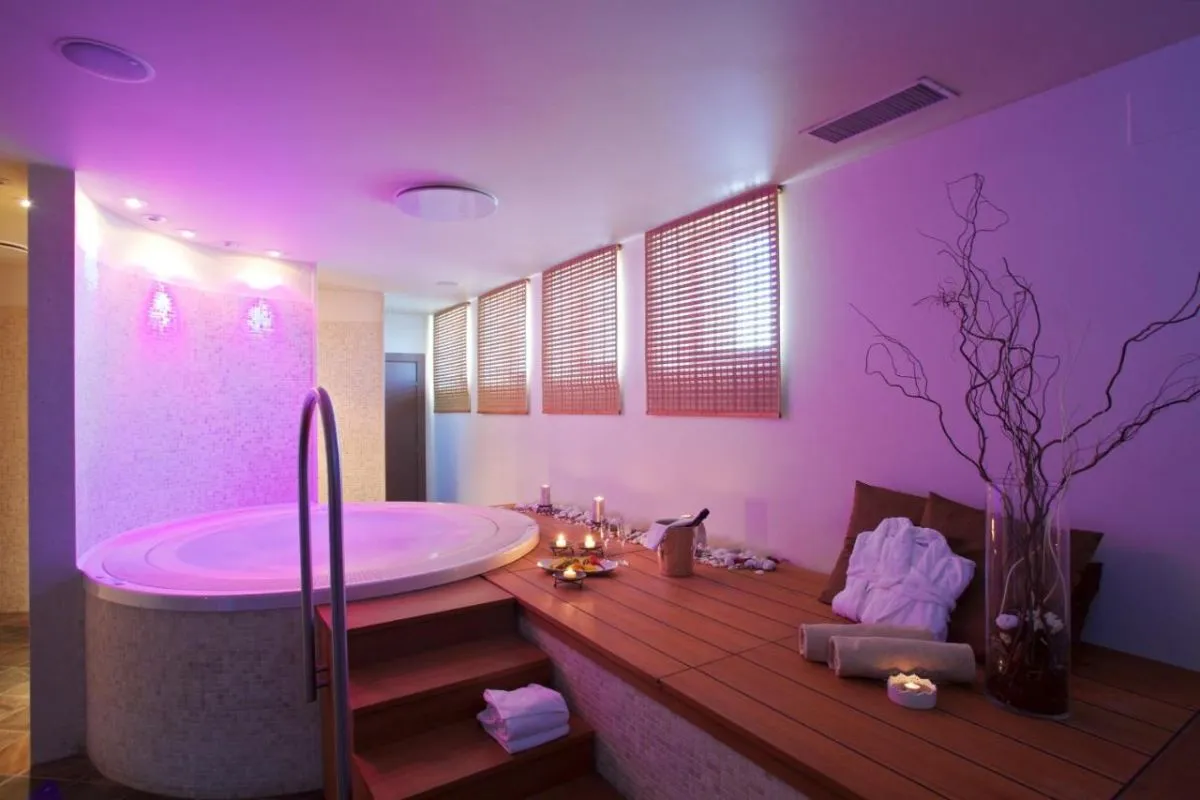 Switch off in the hot tub