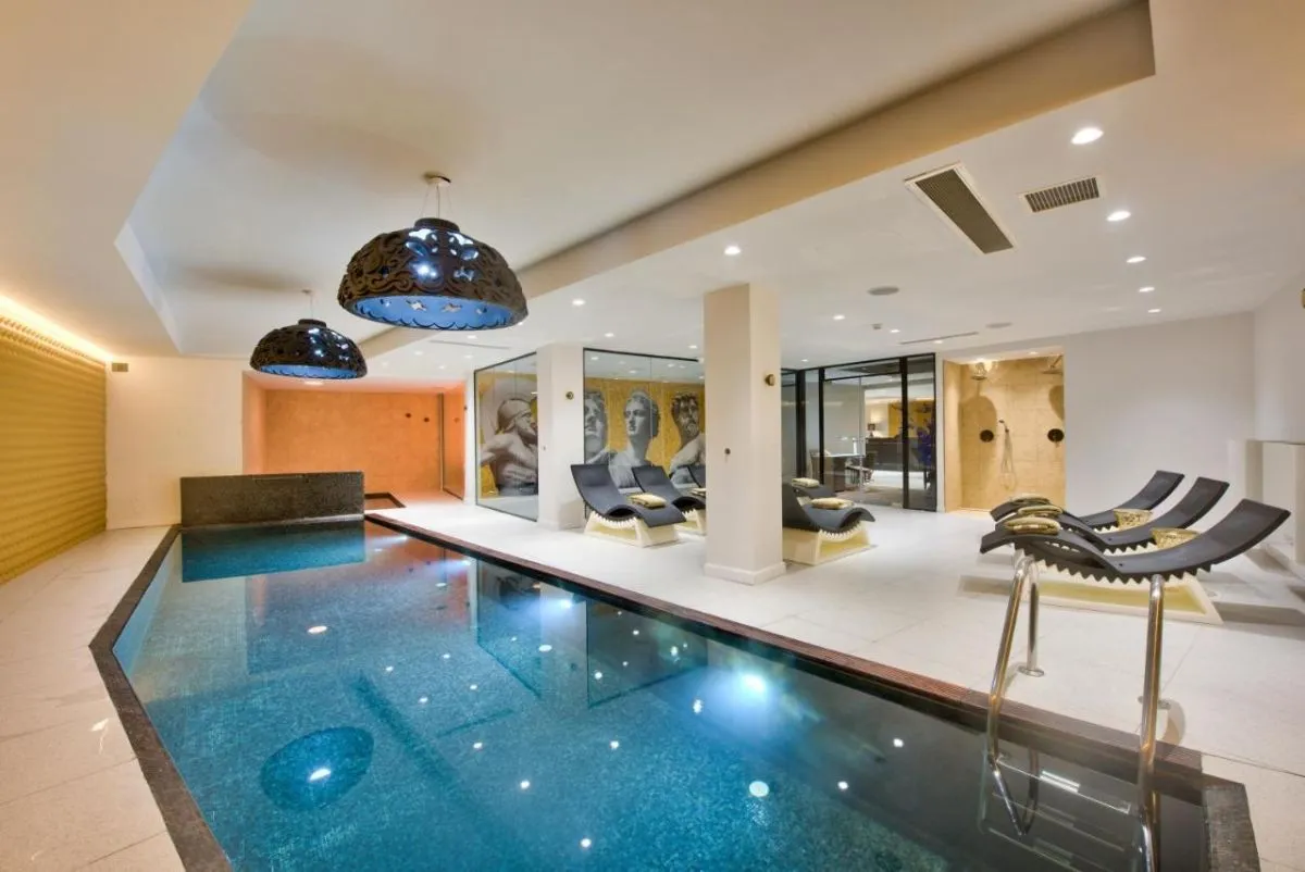 Switch off in the indoor heated pool