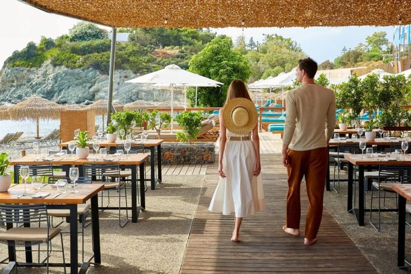 Sea view lunches   cocktails