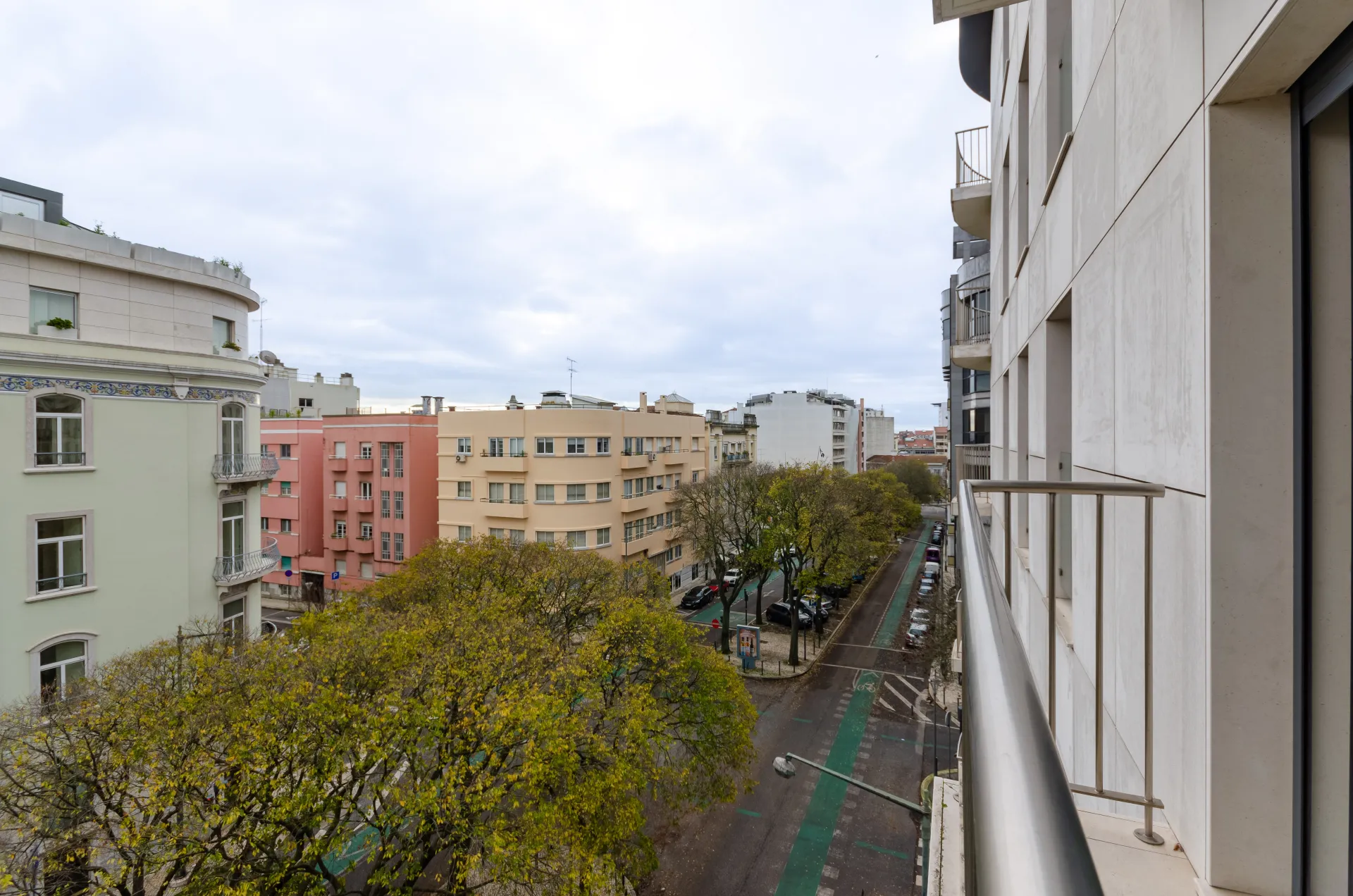 Room street view