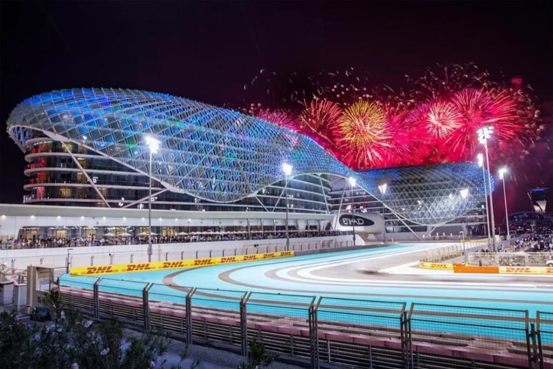 W Abu Dhabi   Yas Island, Abu Dhabi