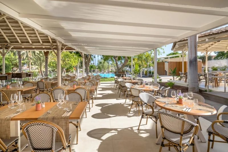 Light lunches and more served all day