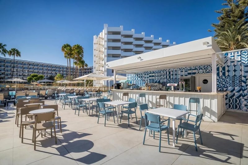 Enjoy cocktails and drinks by the pool