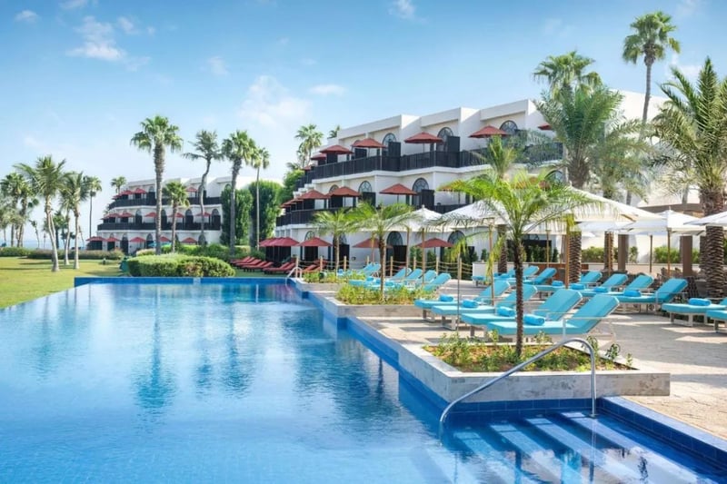 An idyllic setting for beachside drinks