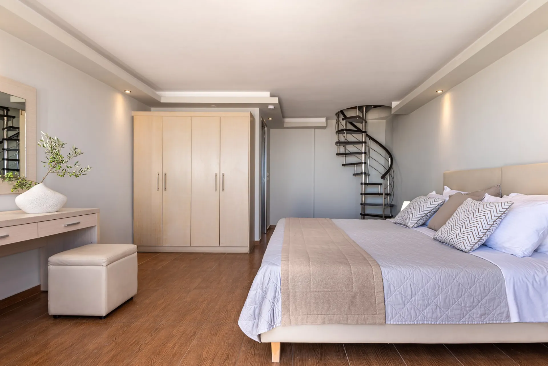 Suite @ Splendour Hotel  amp  Suites