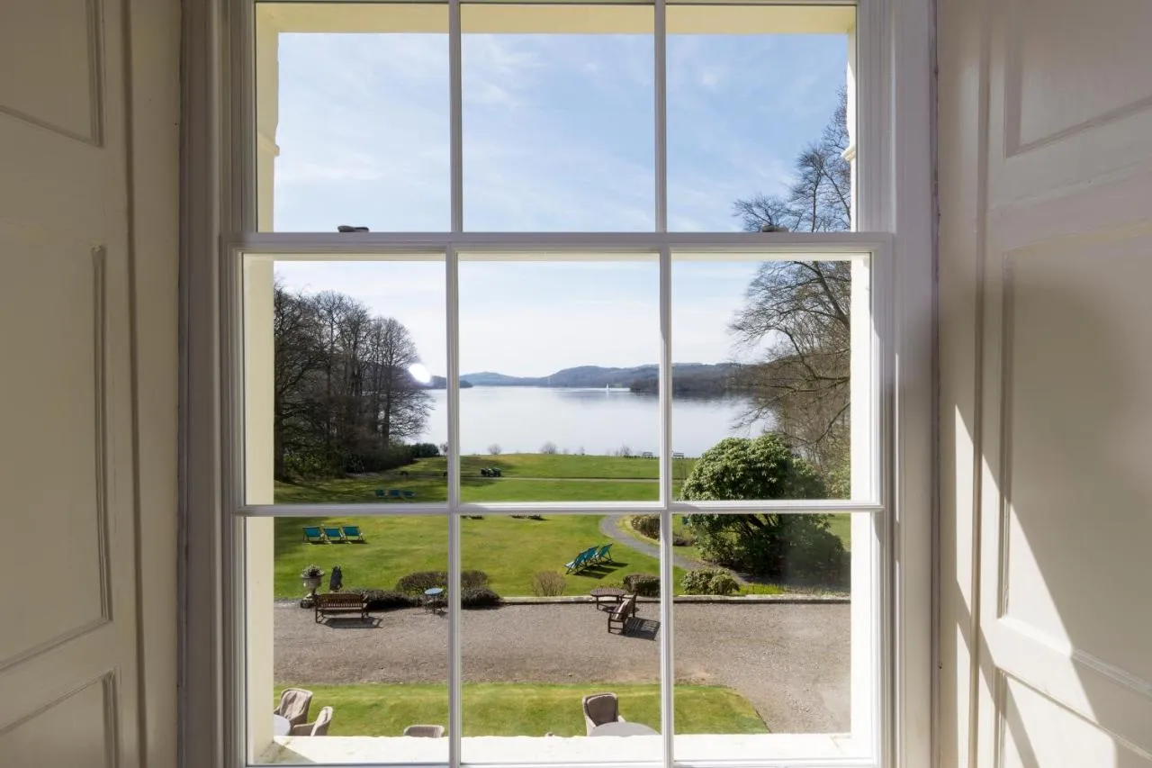 Feature Lake View Room @ Storrs Hall Hotel