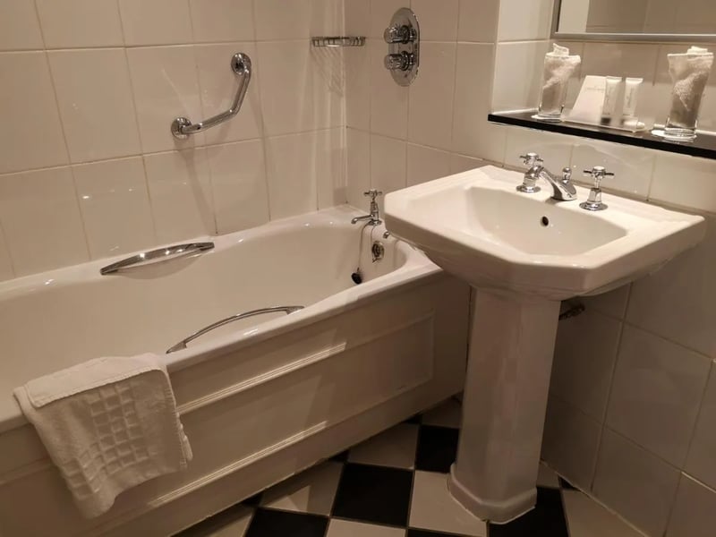 Classic Spa Double @ Hatherley Manor Hotel