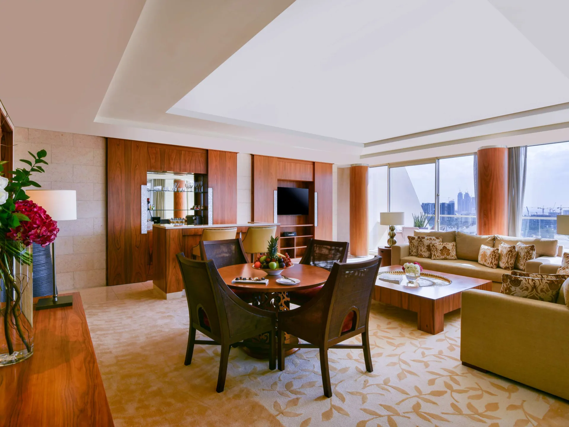 Landmark Suite With Club Access @ Raffles Dubai