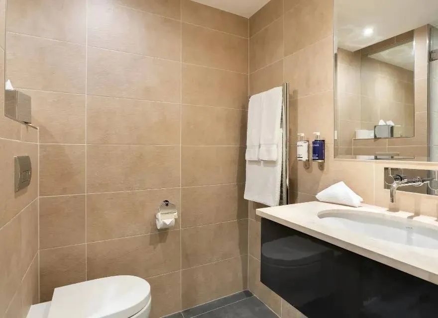 Deluxe Room @ Dorsett Shepherds Bush