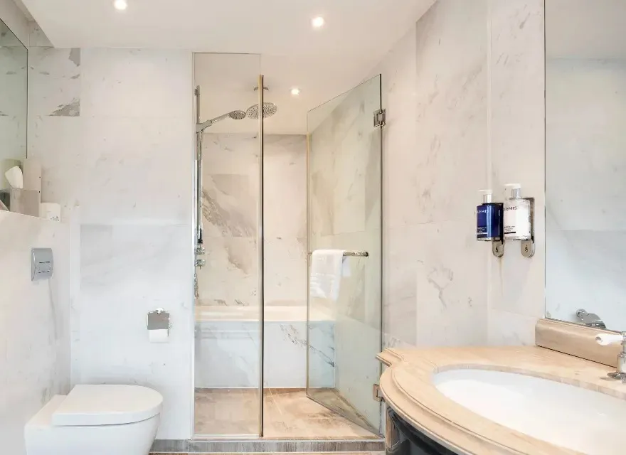 Executive Room @ Dorsett Shepherds Bush