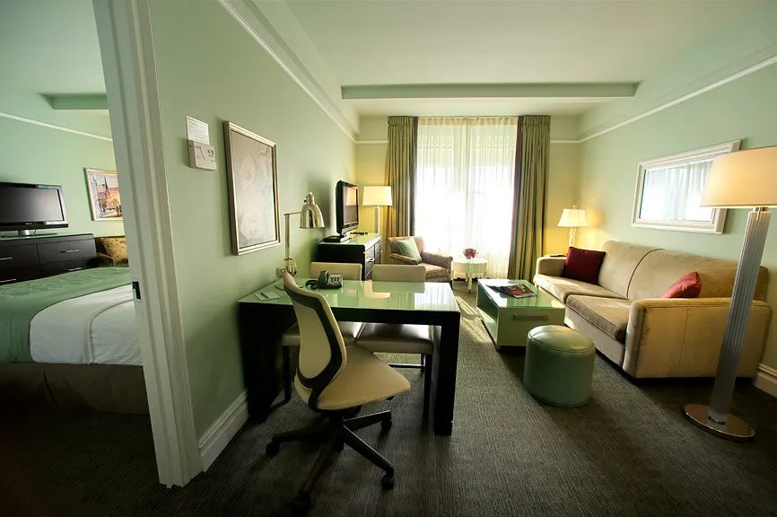 Double Suite @ Hotel Beacon