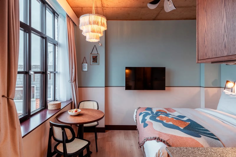 Snug @ room2 Chiswick