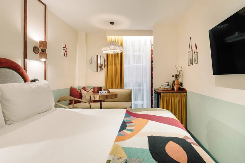 Bedroom   1 King Bed @ room2 Belfast