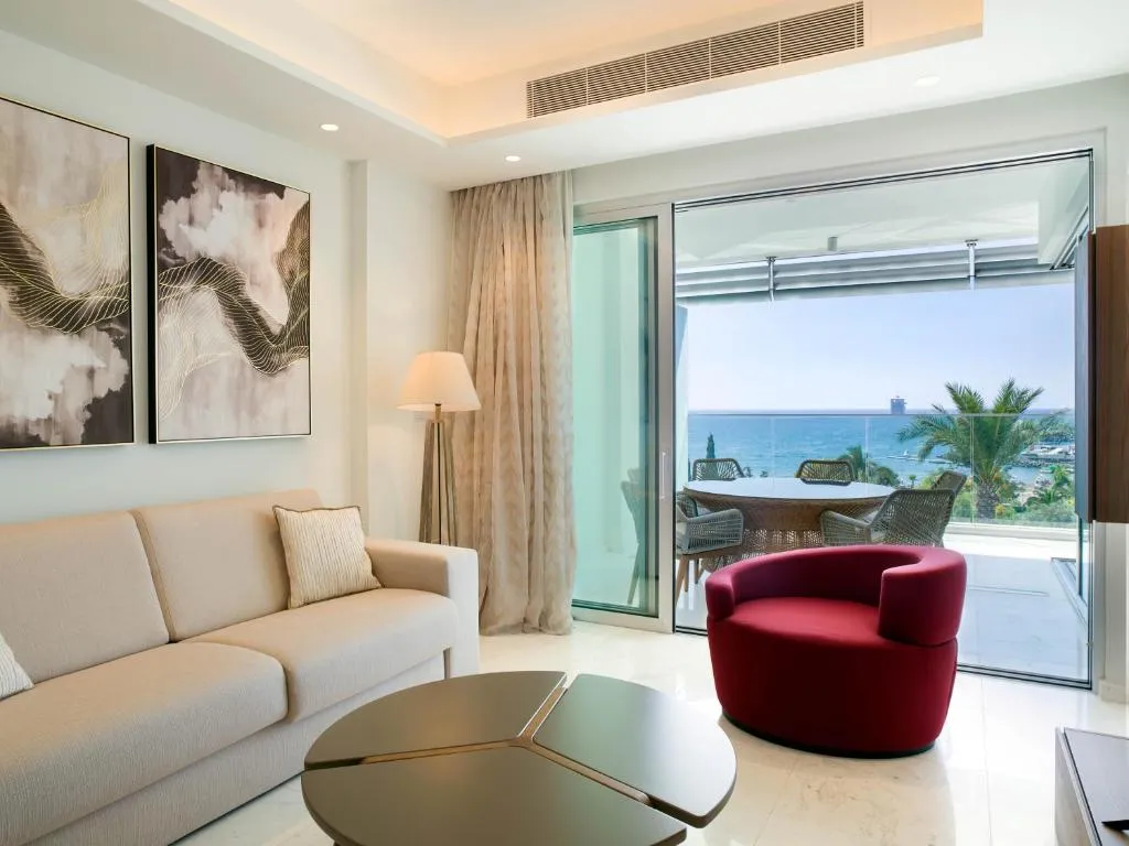 Two Bedroom Luxury Apartment 1W @ The Tower at St Raphael Resort