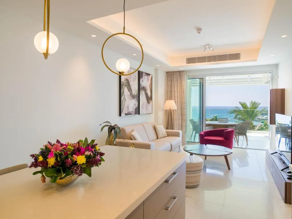 Two Bedroom Luxury Apartment 1W @ The Tower at St Raphael Resort