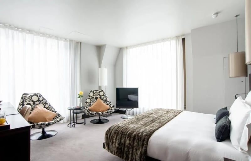 Junior Suite @ South Place Hotel
