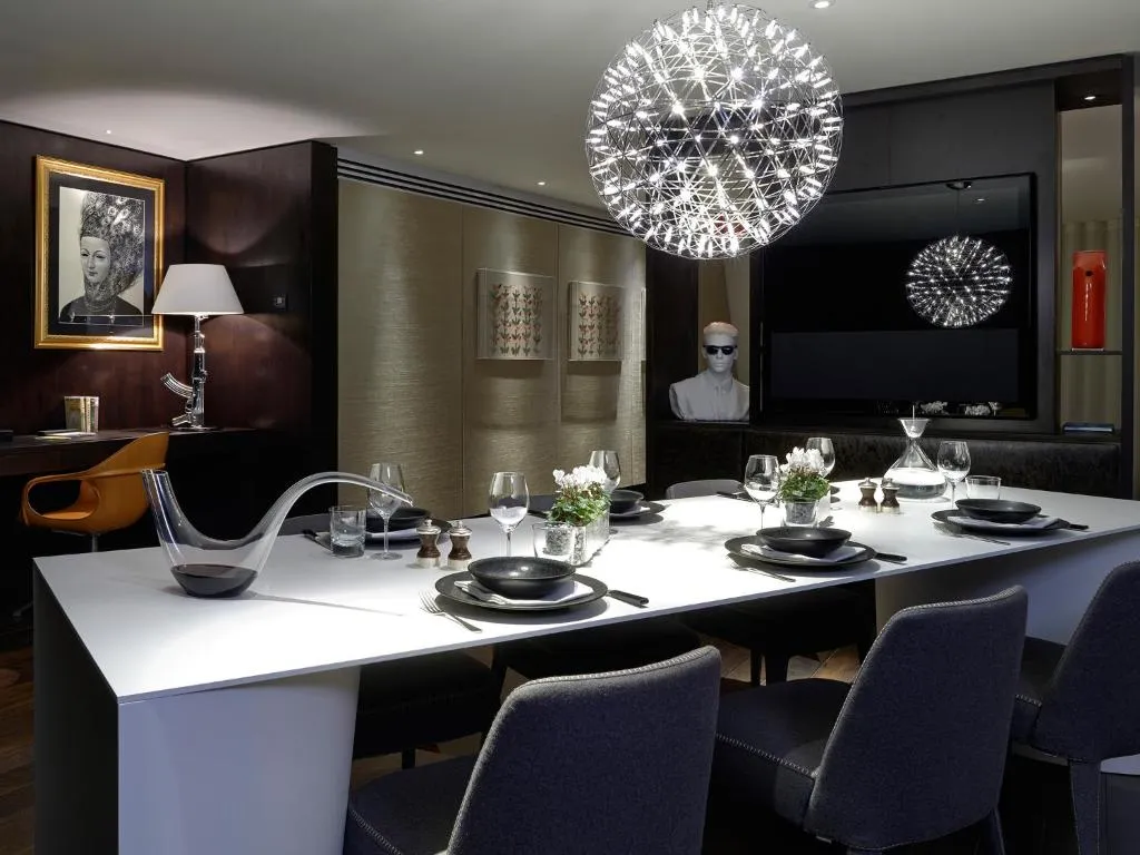 Suite @ South Place Hotel