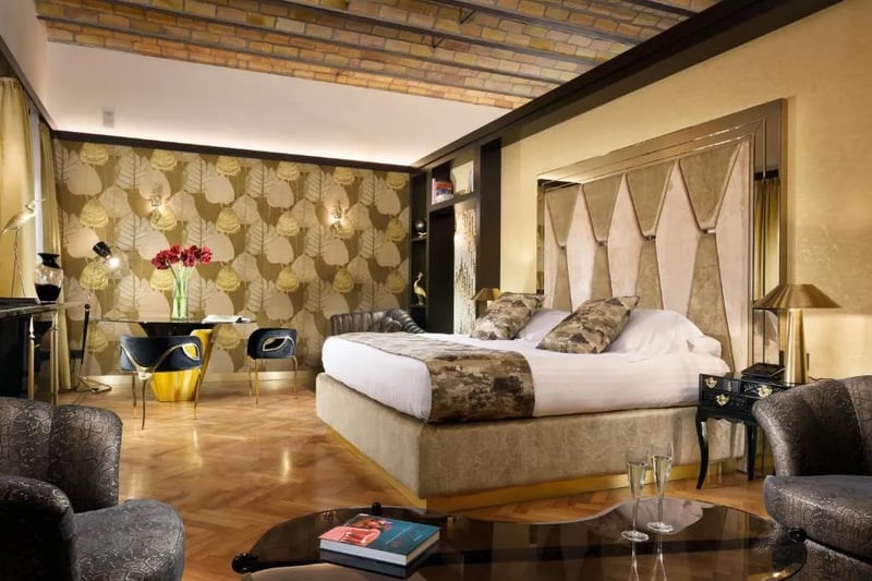 Royal Suite with View @ Lifestyle Suites Rome