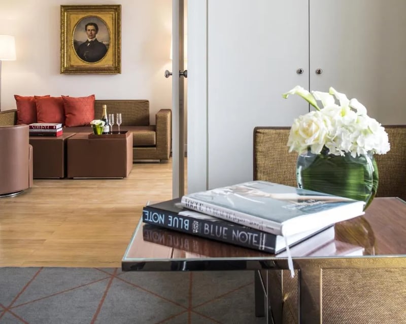 Eiffel Suite  @ H tel De Sers Champs Elys es Paris