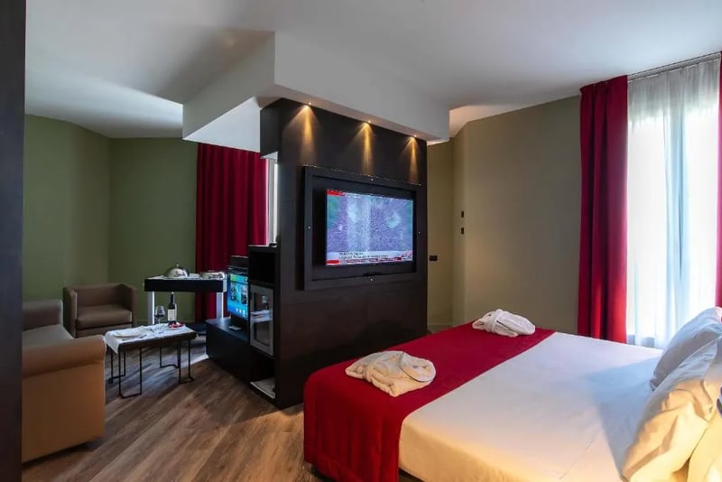 SUITE  @ Maranello Palace