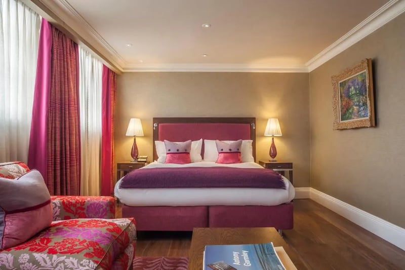 Roseate Executive Suite @ The Roseate Reading