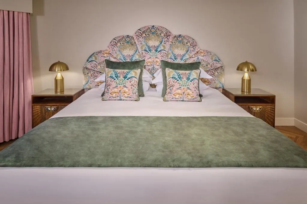 Hideaway Family Suite   1 King Bed and a Sofabed  @ The Roseate Villa Bath