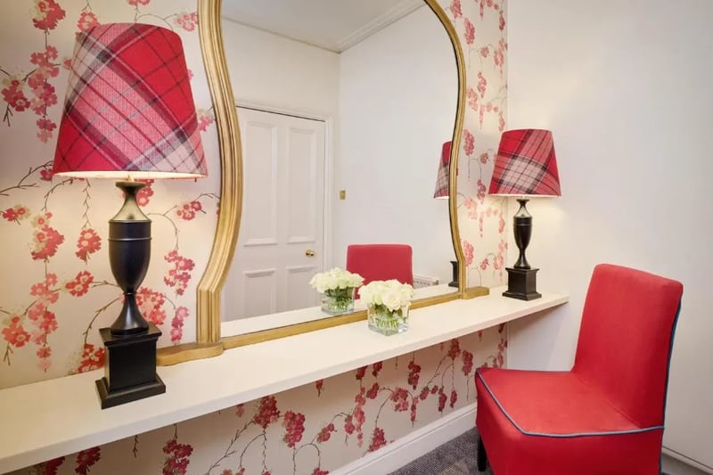 Luxury Park View King   1 King Bed @ The Roseate Villa Bath