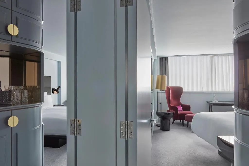 Family Superior @ Sea Containers London