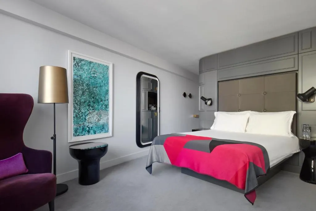 Family Standard @ Sea Containers London
