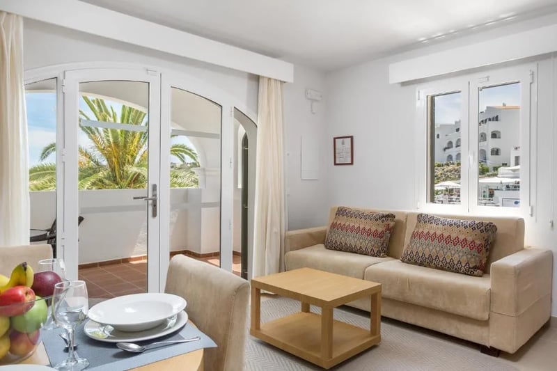One Bedroom Apartment @ White Sands Beach Club