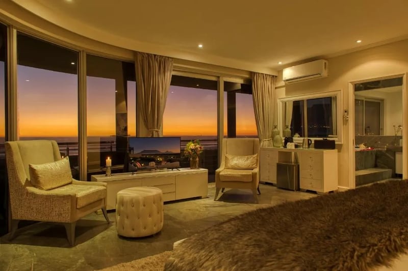 Panoramic Ocean View Suite @ Atlantic Palms
