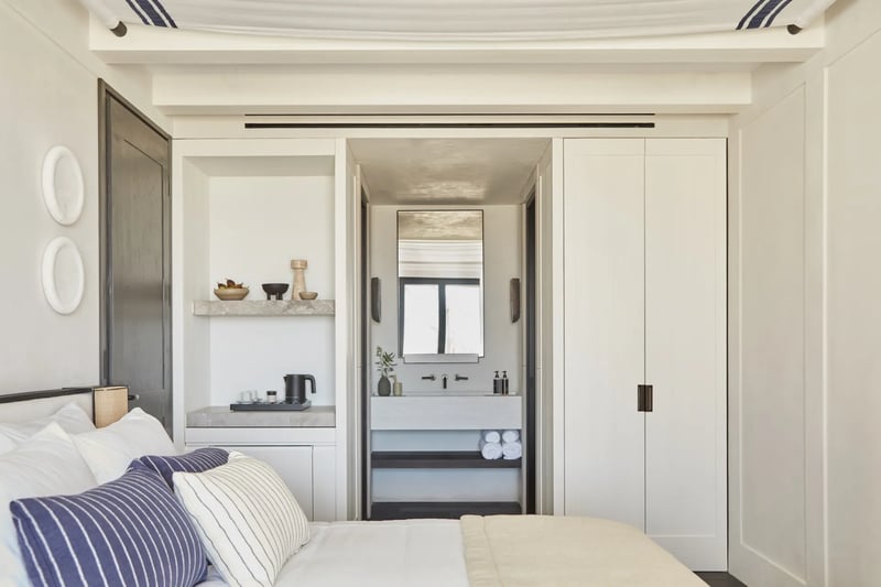 Junior Suite with Sea View and Outdoor Hot Tub @ Anandes Hotel