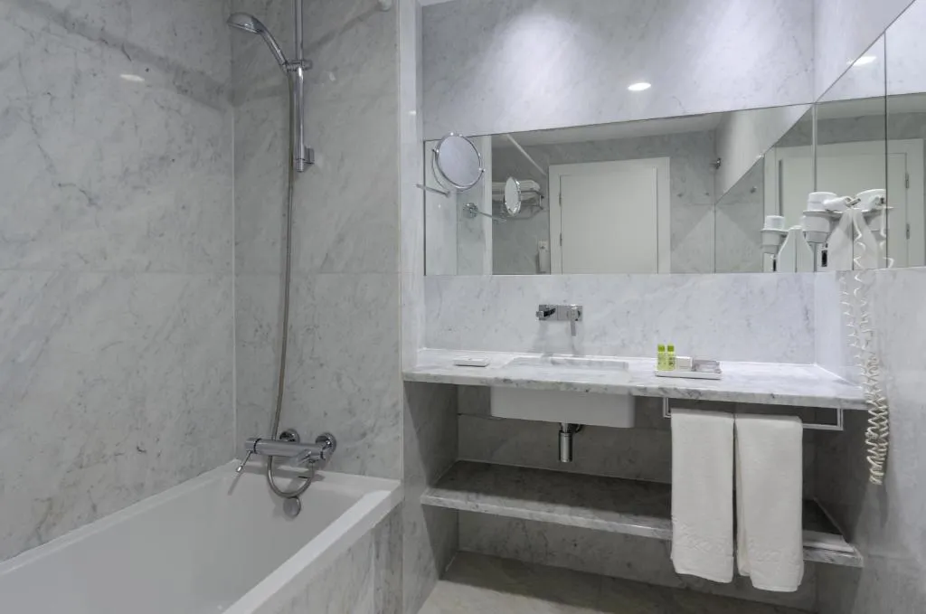 Superior Double Room @ Olissippo Saldanha