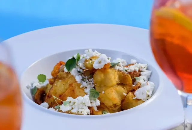 Savour vibrant Mediterranean dishes