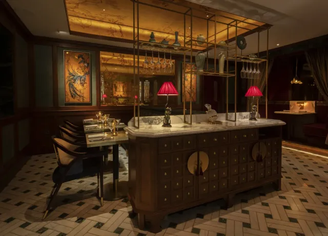 Savour Chinese cuisine in an opulent setting