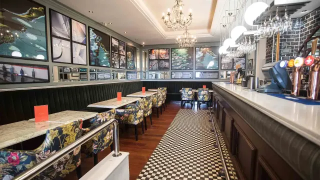 Drinks and light bites in a relaxed setting