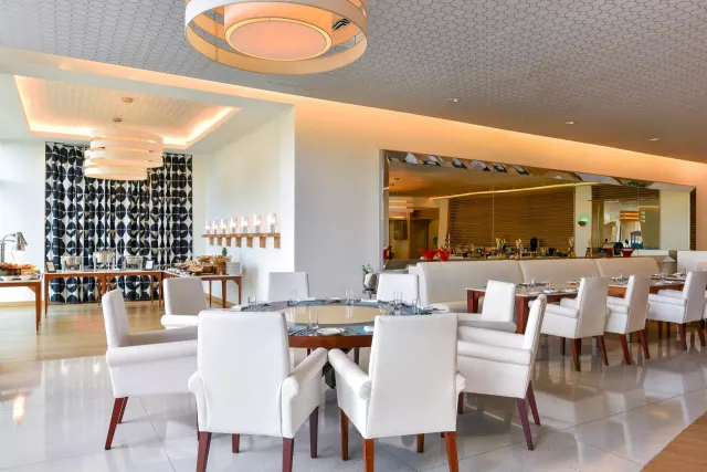 With delicious breakfasts and garden views