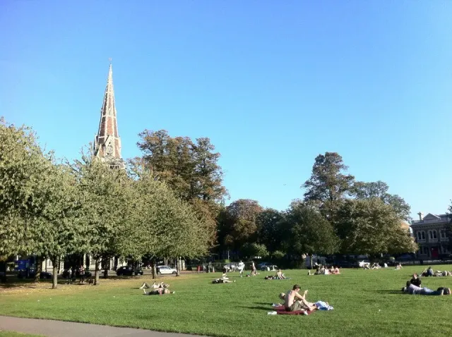 Steps from Chiswick Common  shops    cafes