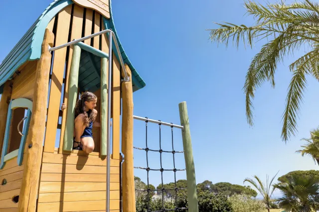 Indoor   outdoor play areas