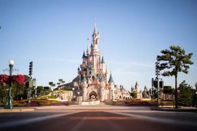 Experience the magic of Disneyland Paris nearby