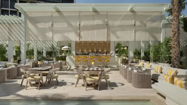 With an all day menu of coastal classics