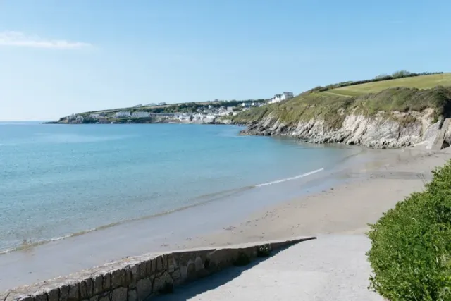 Just 2 minutes from the beach