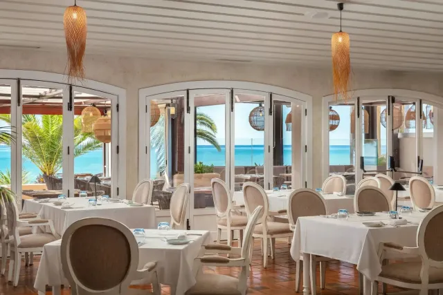 Enjoy lunch or dinner with fabulous sea views