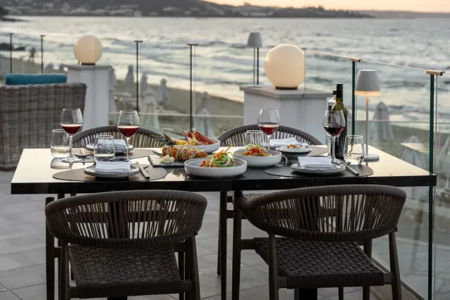 Enjoy Greek flavours   stunning sea views
